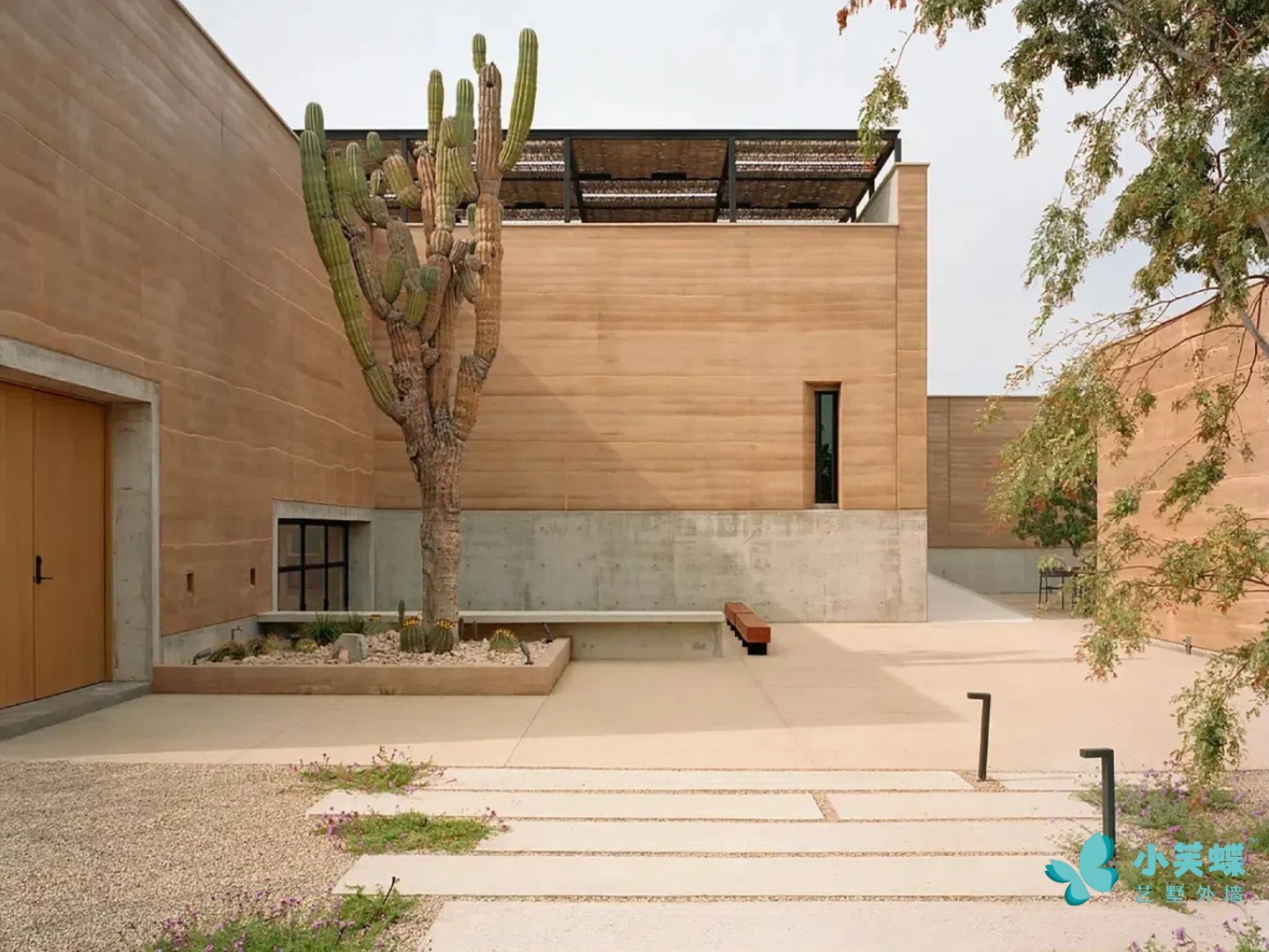 小芙蝶莫奈无机矿物漆：夯土质感解高端外墙痛点，天然性能赢口碑